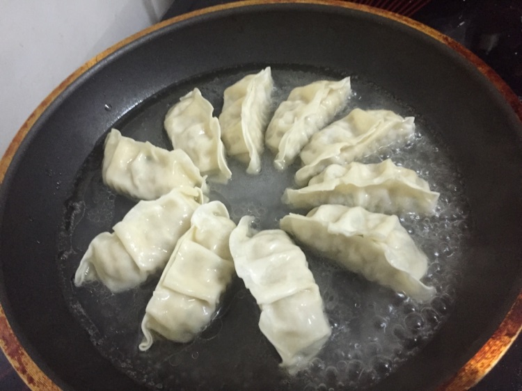煎饺的做法图解4