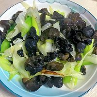大葱炒木耳的做法图解5
