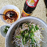 #名厨汁味正当夏#爽口凉拌绿豆芽的做法图解1