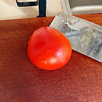 番茄鸡蛋肉丸紫菜汤的做法图解1