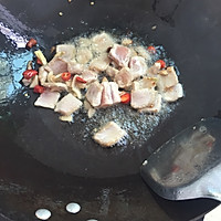 鲜松茸炒肉的做法图解3