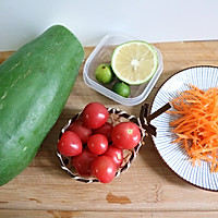 #爽口凉菜，开胃一夏！#凉拌青木瓜的做法图解1