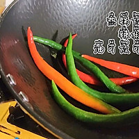 擂辣椒皮蛋的做法图解2