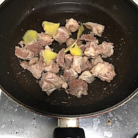 粤式萝卜炖牛腩的做法图解2