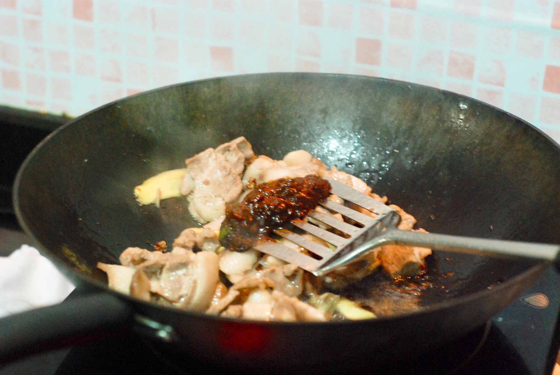 香干回锅肉的做法_【图解】香干回锅肉怎么做如何做好吃_香干回锅肉家常做法大全_美食组长_豆果美食
