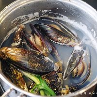 #不容错过的鲜美滋味#海虹拌秋葵的做法图解3