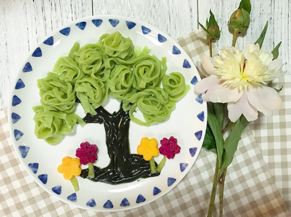 宝贝长高餐 -1岁半+宝宝浓香芝麻酱面