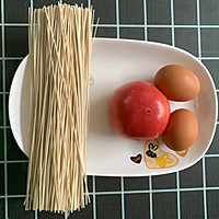 感恩节：暖心热汤面之西红柿鸡蛋面的做法图解1