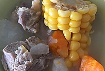 青红萝卜玉米小排汤的做法