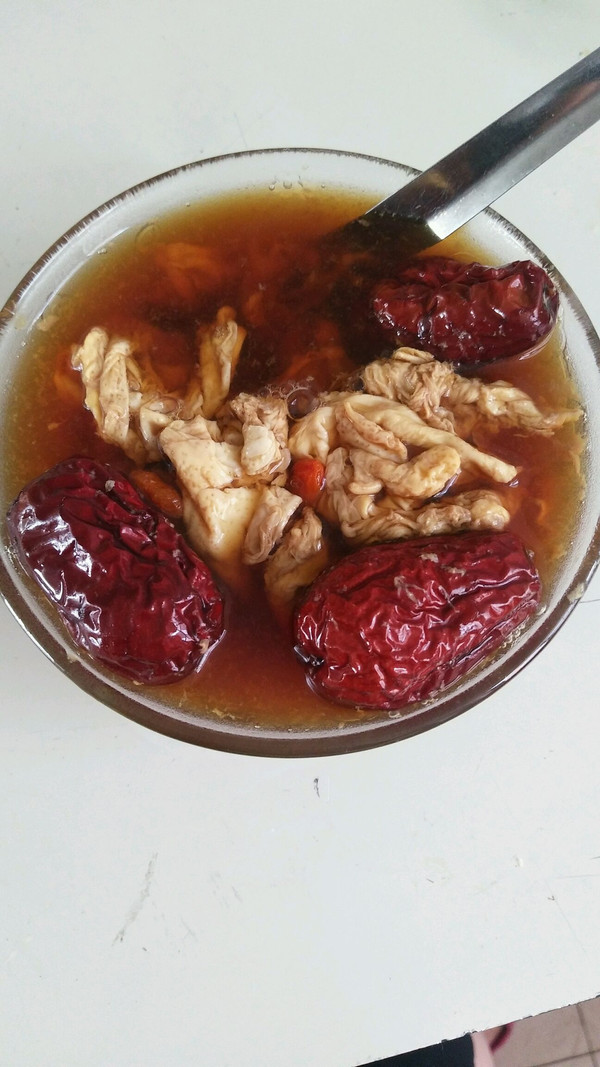 红枣枸杞鸡蛋红糖汤