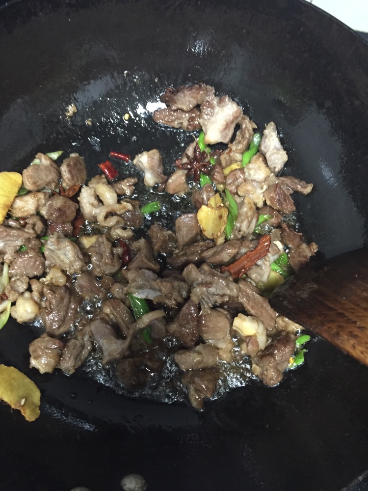 羊肉胡萝卜炖粉条青菜的做法图解7