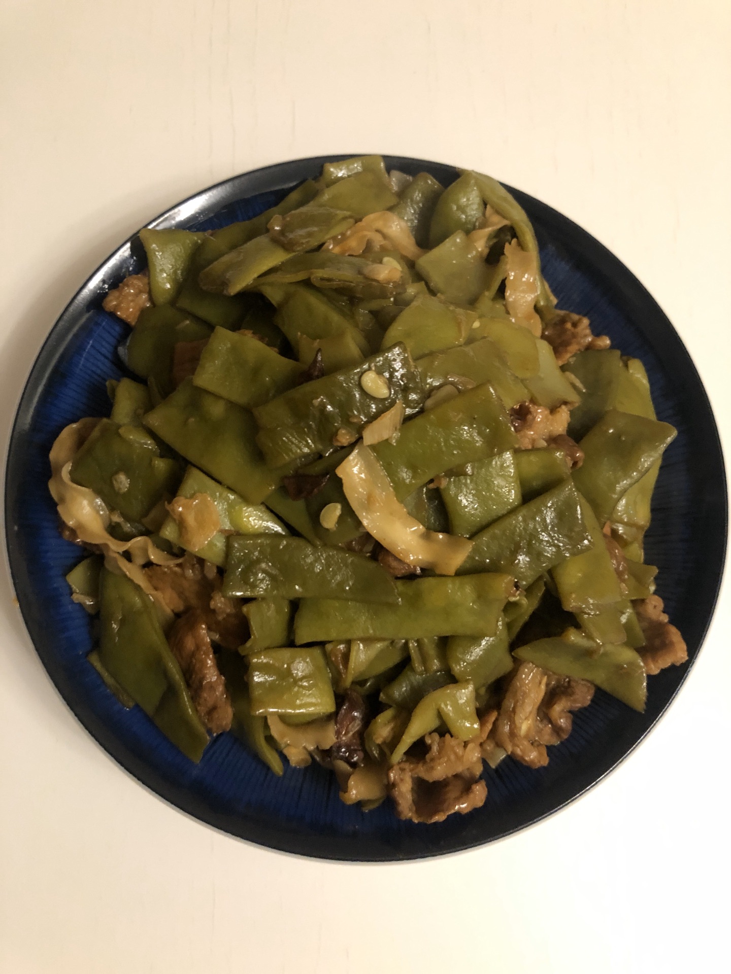 Braised noodles with lentils