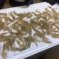 金沙小白虾的做法图解1