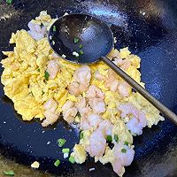 颜值满分的虾仁炒鸡蛋来了的做法图解9