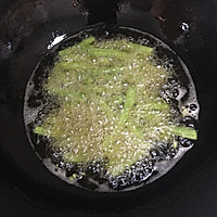 干煸豆角的做法图解2