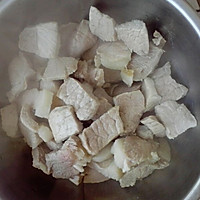 猪肉炖酸菜冻豆腐的做法图解4
