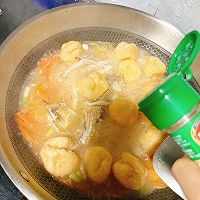 番茄蘑菇豆泡鱼头汤的做法图解9