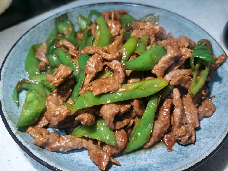 杨柳阴阴（螺丝椒炒牛肉条）的做法