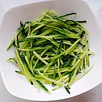 酸甜麻汁拌三丝的做法图解2