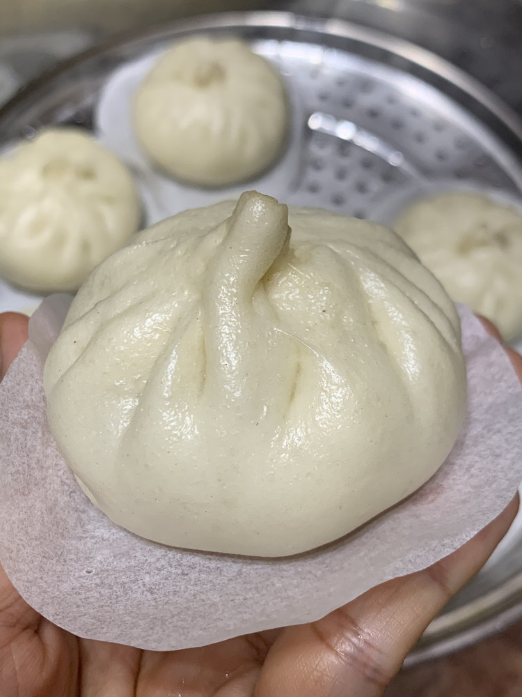 大白菜香菇粉丝肉包的做法