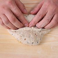西式面点师中级-核桃葡萄干面包的做法图解10