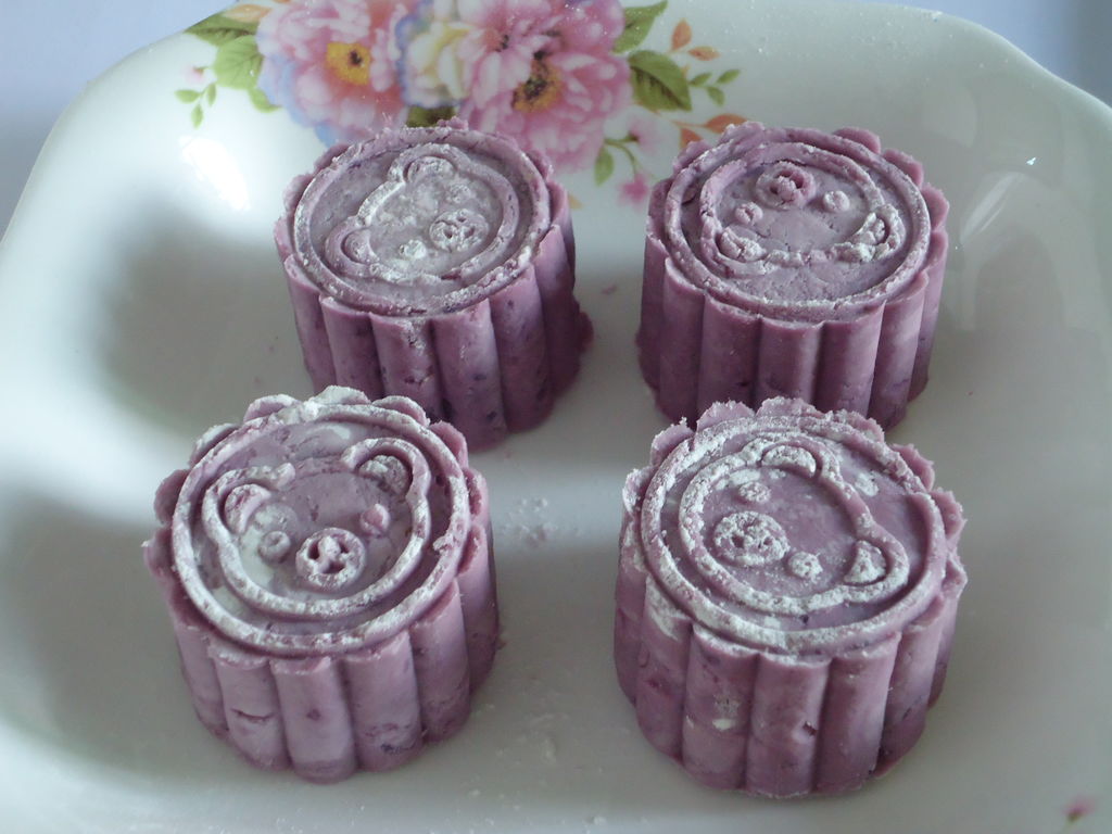 紫薯冰皮月饼怎么做_紫薯冰皮月饼的做法_辣妈来辣_豆果美食