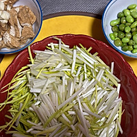 #名厨汁味正当夏#有滋有味的蚝油香干烧蒜黄的做法图解2
