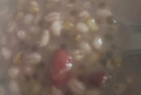 绿豆红豆薏米西米粥的做法