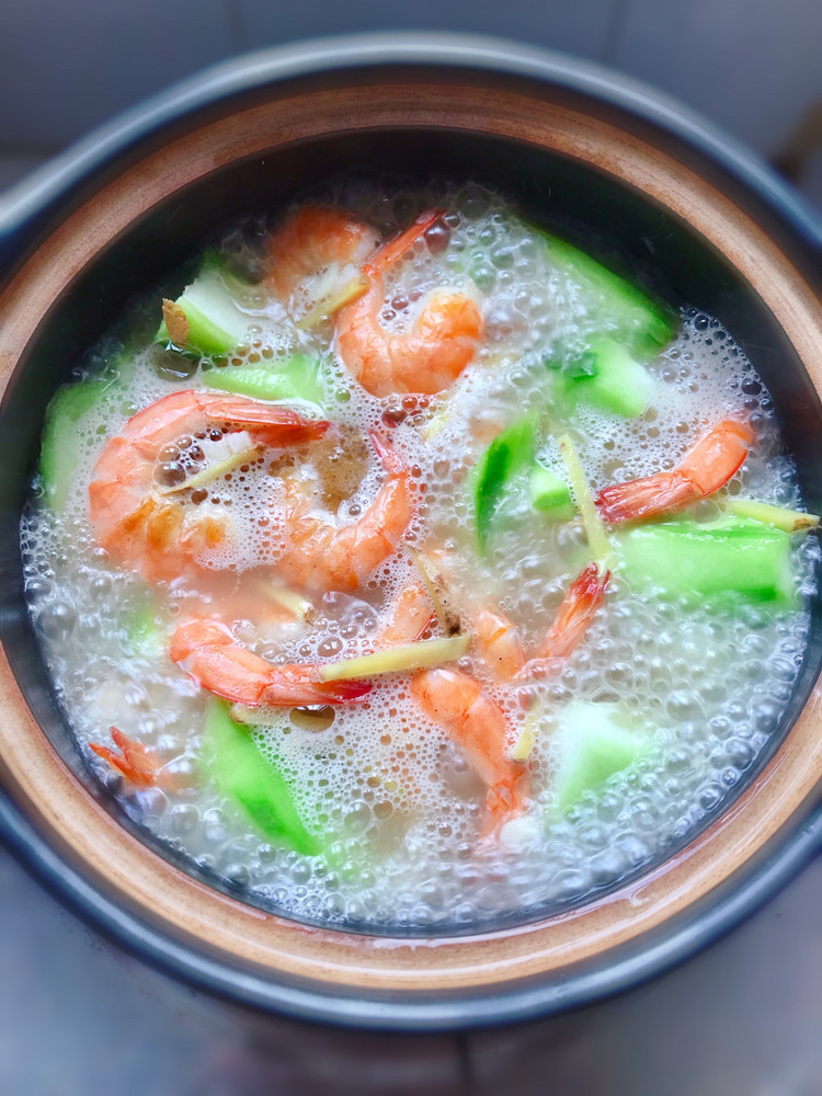 鲜虾丝瓜汤的做法