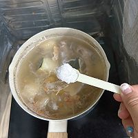 #本周热榜#祛火养肝的冬瓜排骨汤的做法图解4