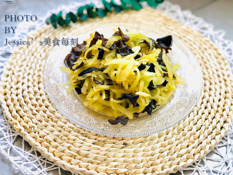 低脂清肠——青笋炒黑木耳的做法