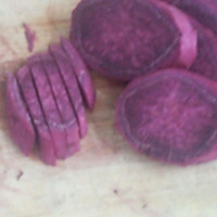 养胃紫薯粥的做法图解2