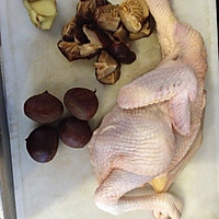 栗子冬菇炖鸡（3-4人）的做法图解1
