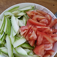 番茄炒西葫的做法图解2