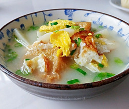 萝卜豆腐煎蛋汤的做法