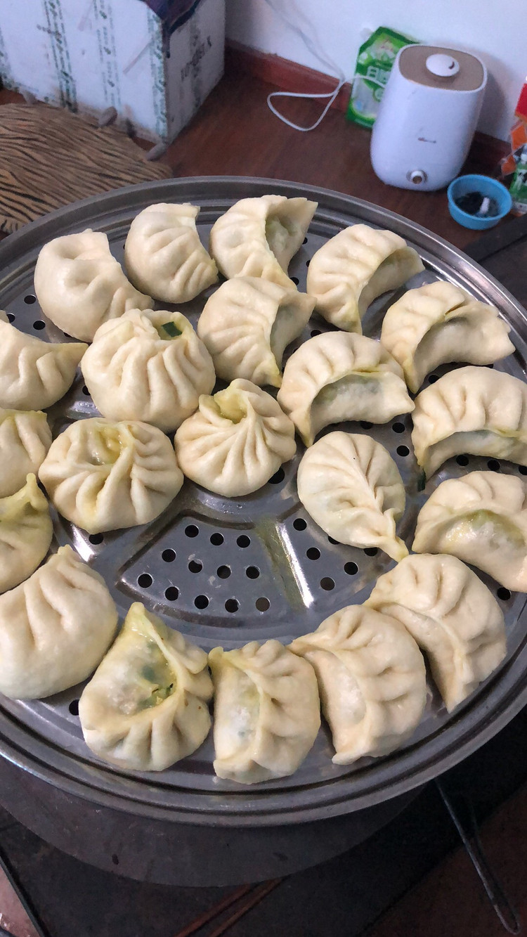 韭菜鸡蛋罐头包❤️的做法