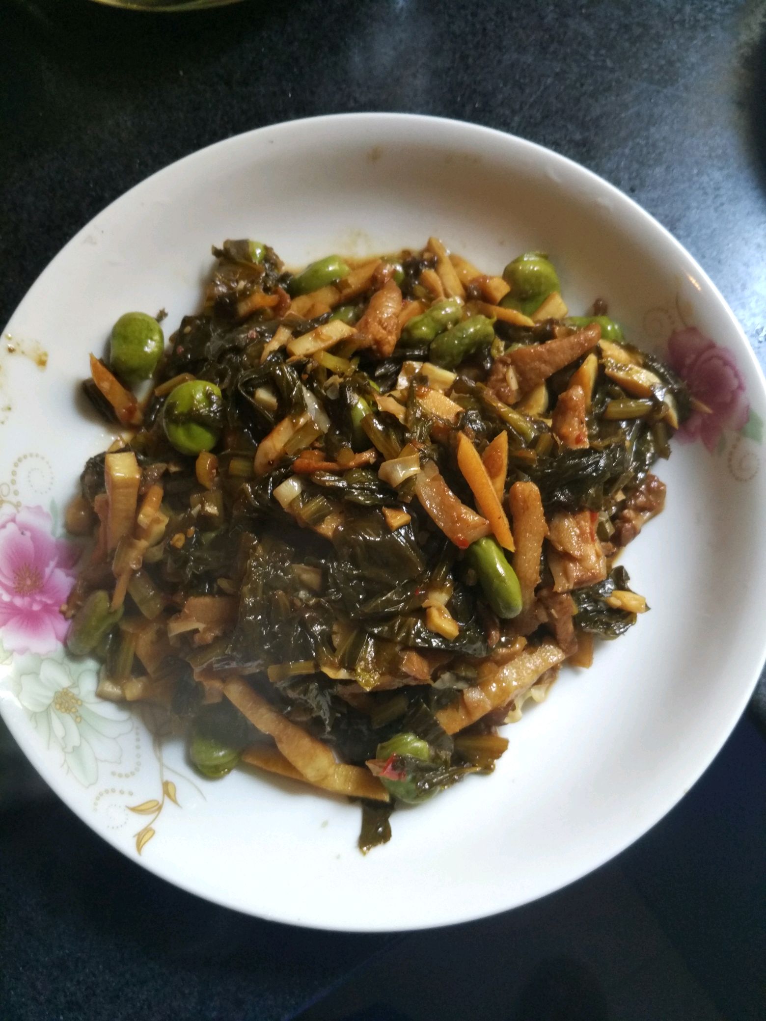 Stir fried salted vegetables with bamboo shoots and broad beans