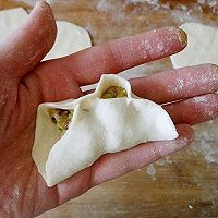 猪肉香菇饺子（详细图解包法）的做法图解9