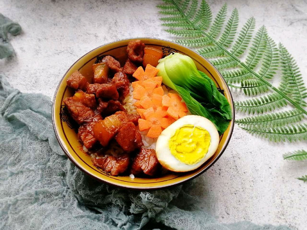 台式卤肉饭