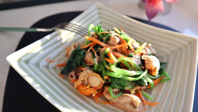 扇贝肉拌菠菜