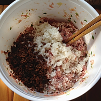 加料的面筋泡塞肉味更美的做法图解1
