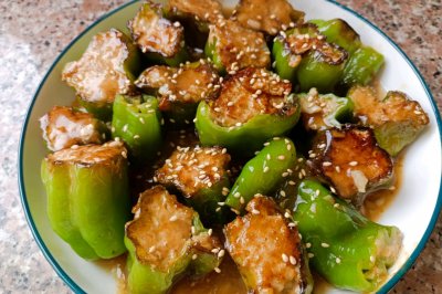 青椒酿肉~简单的下饭菜