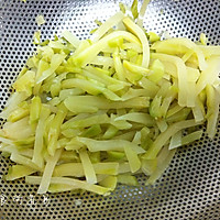 清炒榨菜丝的做法图解4