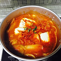 热乎乎的韩式泡菜豆腐锅的做法图解4