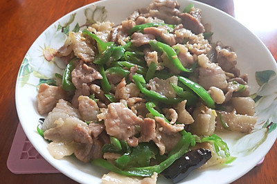 青椒炒肉片