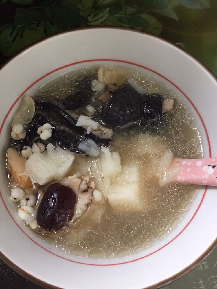 当归黄芪乌鸡汤的做法