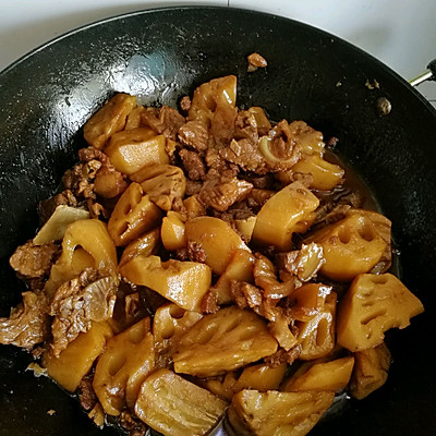 莲藕烧肉