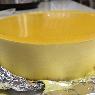 自制《芒果酸奶冻芝士蛋糕》（名字略长，请忽略），不用烤箱！