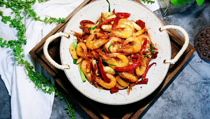 红红火火麻辣香虾