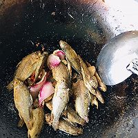 夏日最美小菜-麻辣香酥鱼的做法图解6